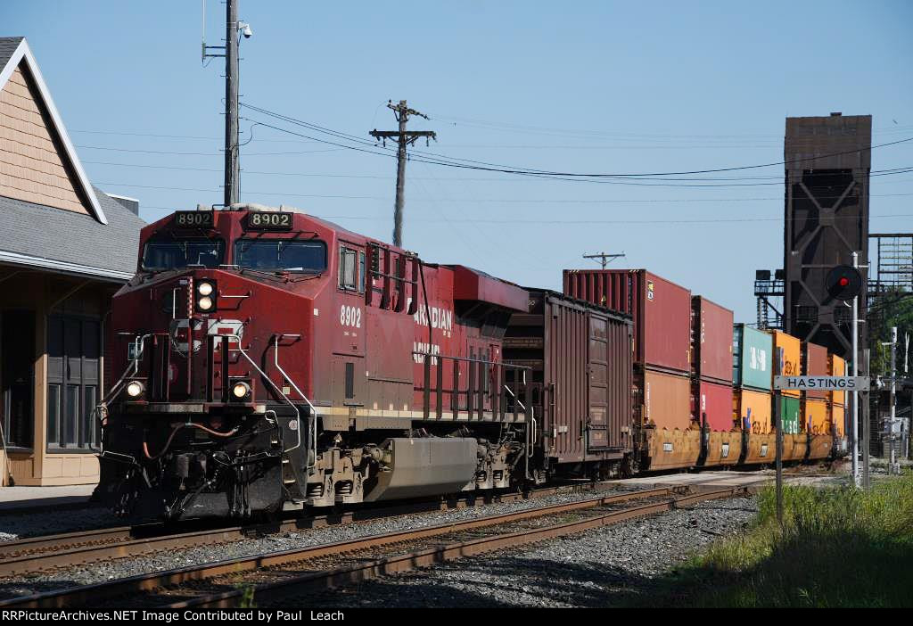 Intermodal cruises east